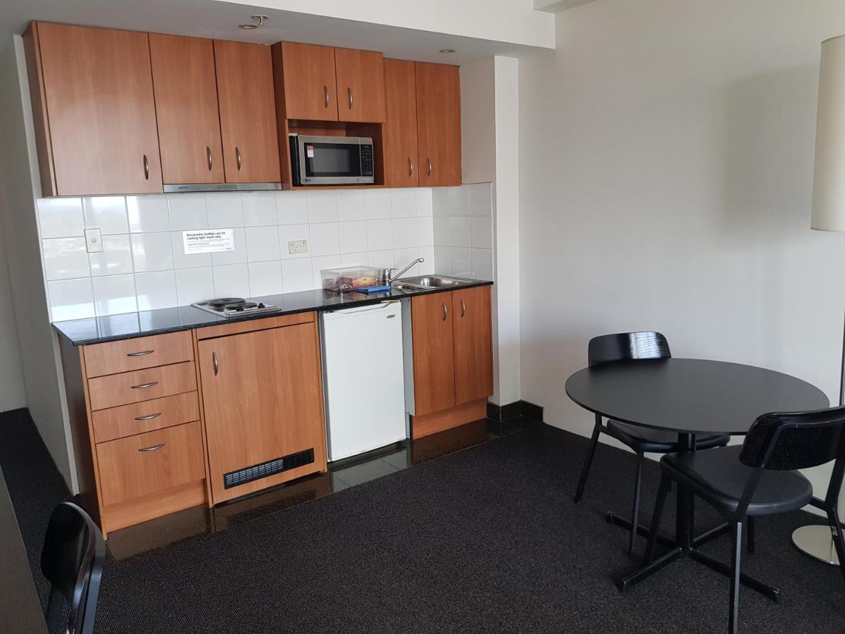 Parramatta Hotel Apartment 悉尼 外观 照片