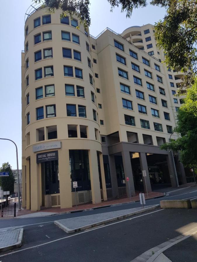 Parramatta Hotel Apartment 悉尼 外观 照片